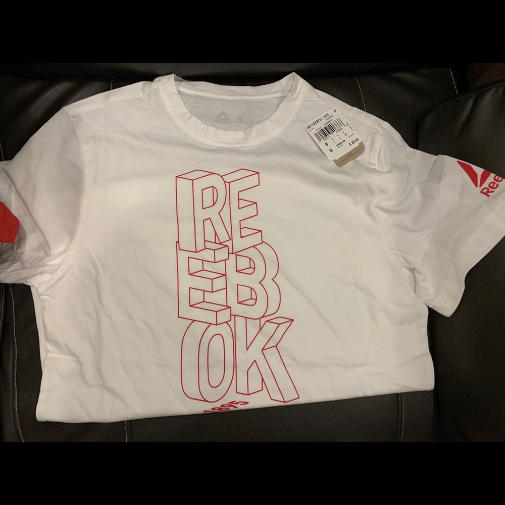 Men Reebok shirt